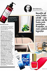 BRIGITE: In der Januarausgabe der Brigitte gibt Beauty-Ressortleiterin Merle Rebentisch Einblick in ihr Badezimmer. Auf ihrem Waschbecken findet sich auch die REVIDERM barrier repair night.Auflage: 525.617 ExemplareErscheinung: zweiwöchentlich